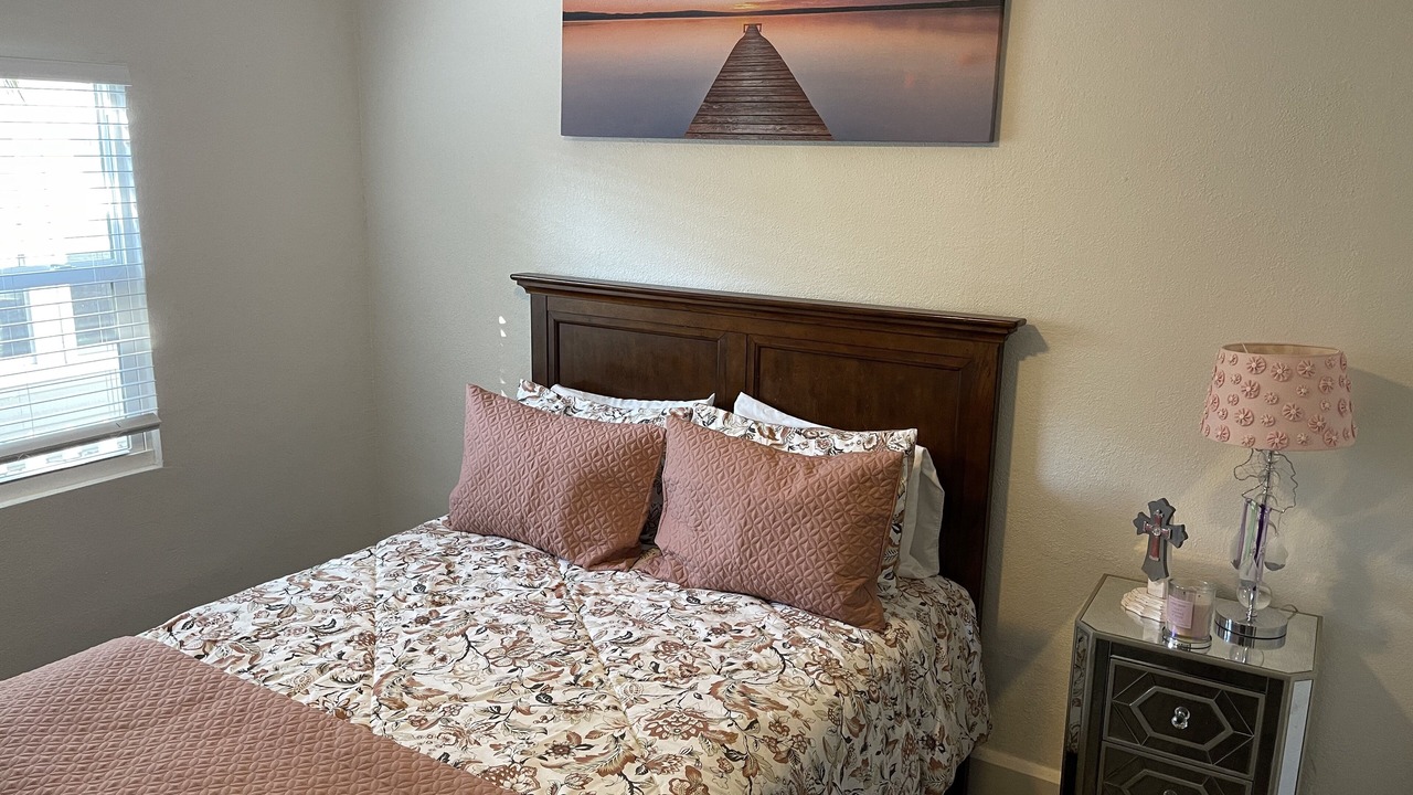 Photo of Bedroom in United Central