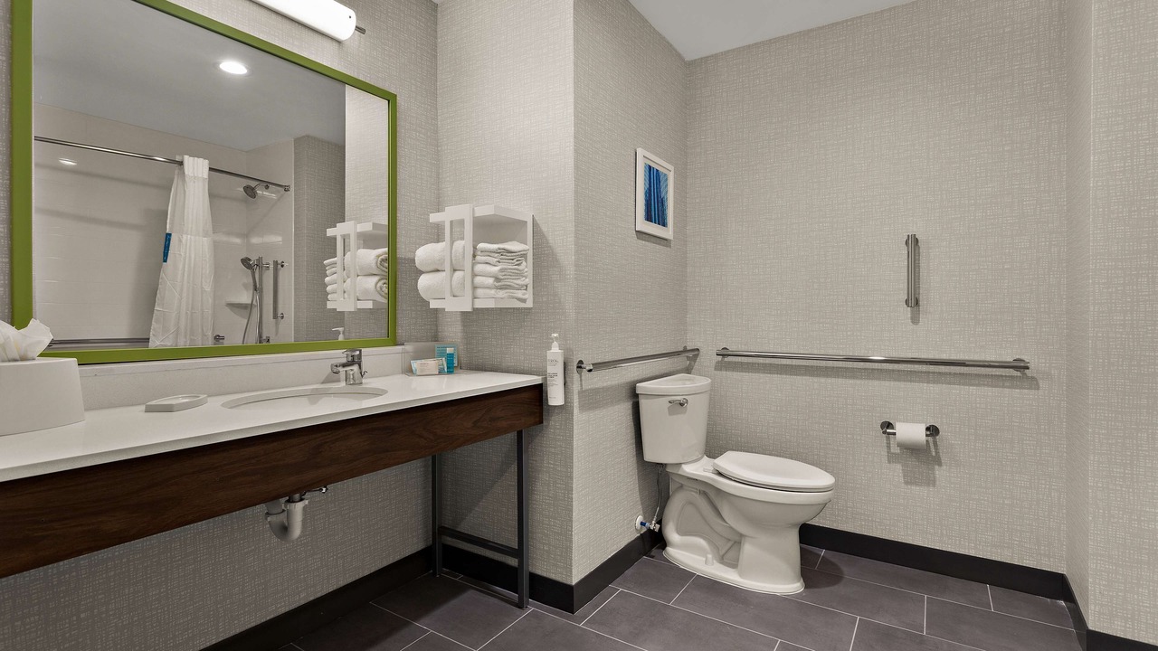 Photo of Bathroom in Ruskin