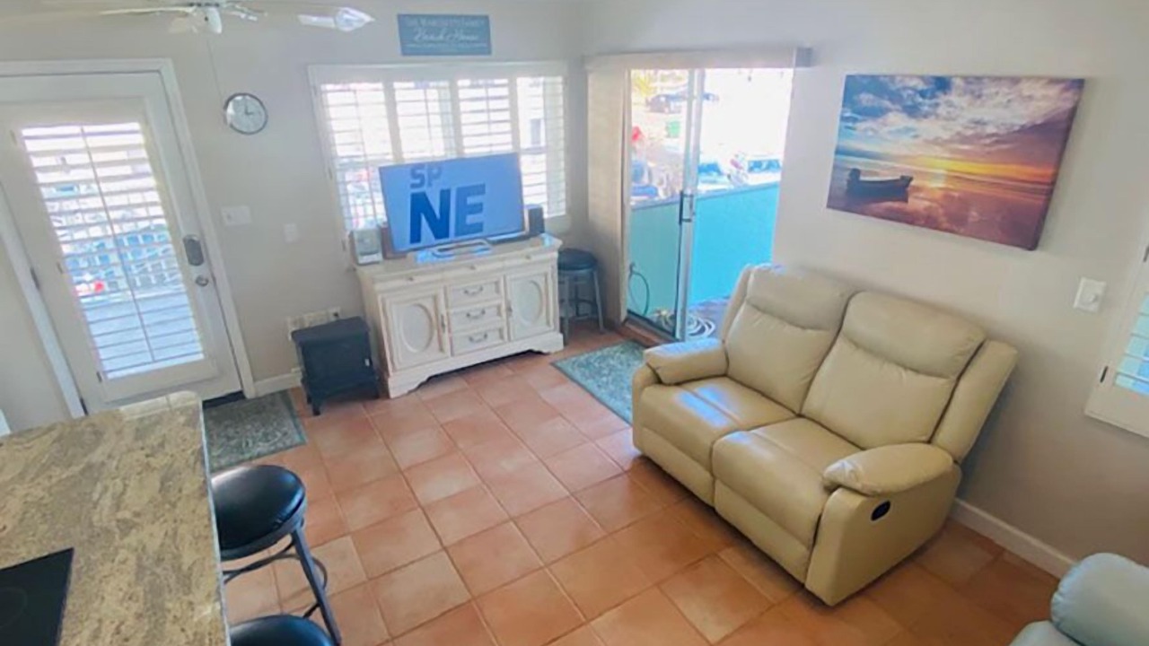 Photo of Livingroom in North Redington Beach