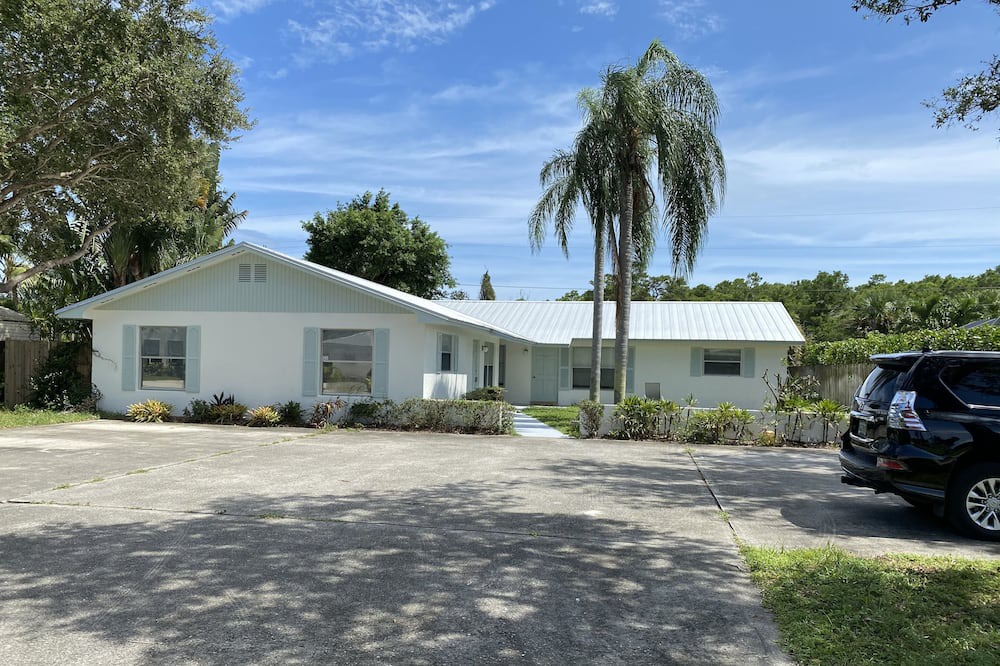 Photo of Others in Hobe Sound