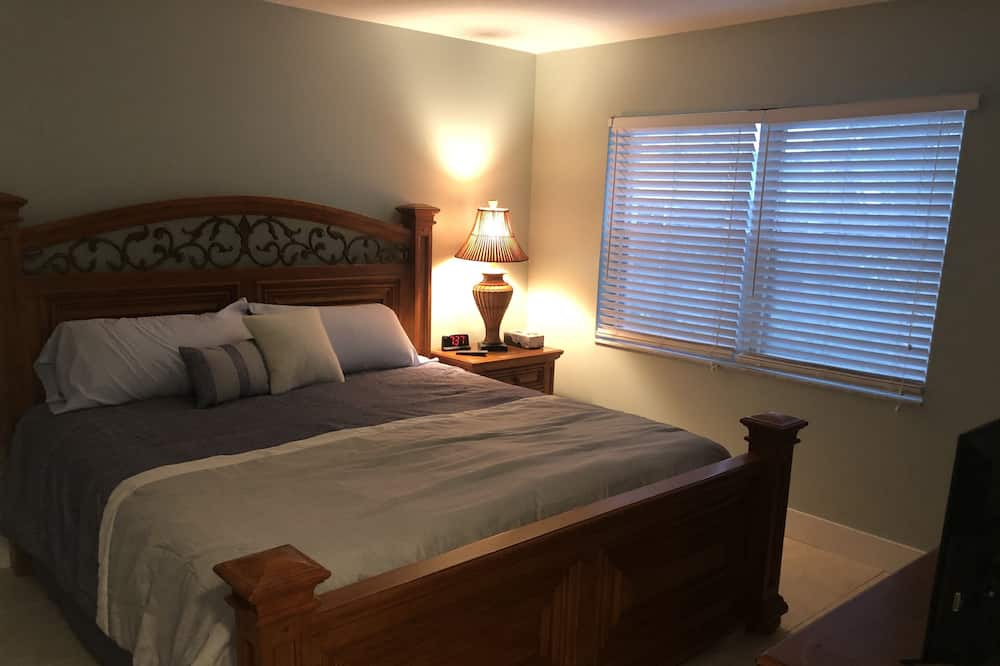 Photo of Bedroom in Hobe Sound