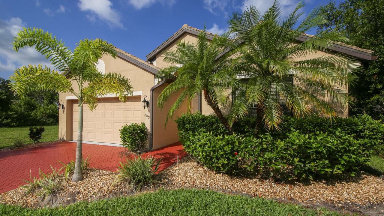 Photo of Outdoor in Rotonda Lakes