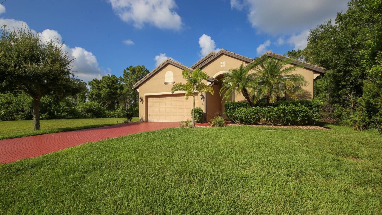 Photo of Outdoor in Rotonda Lakes