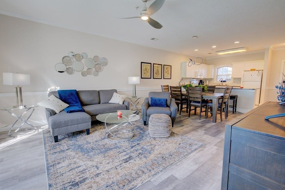 Photo of Livingroom in Central Myrtle Beach