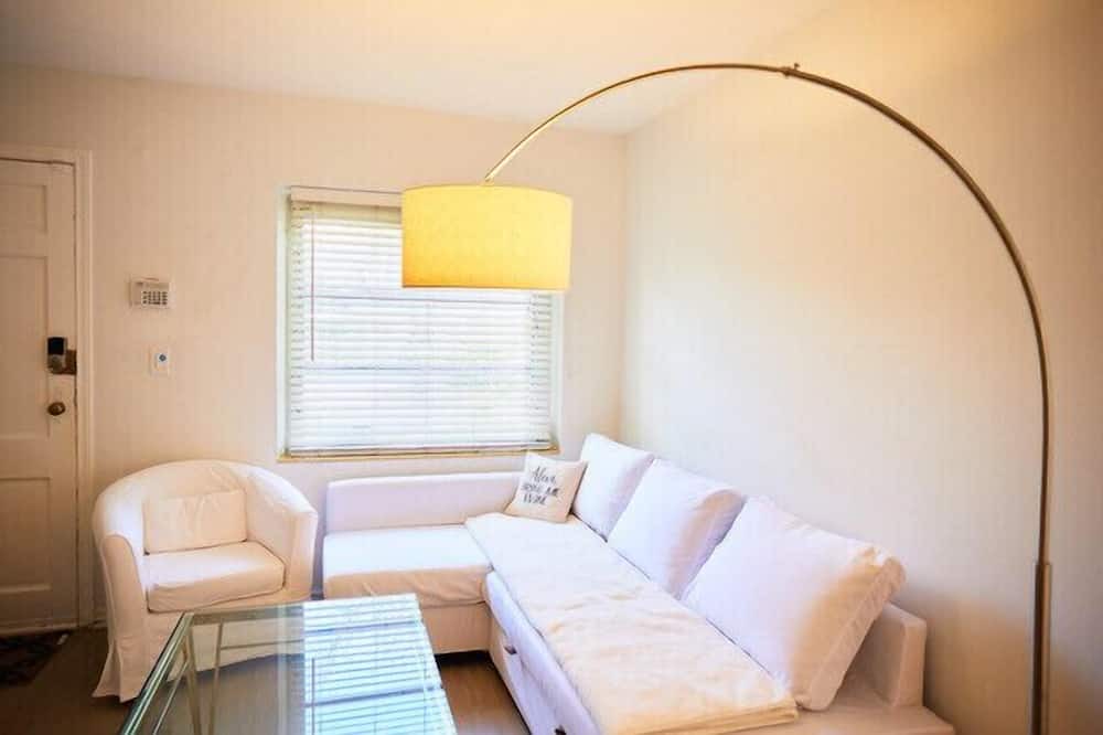 Photo of Bedroom in El Portal