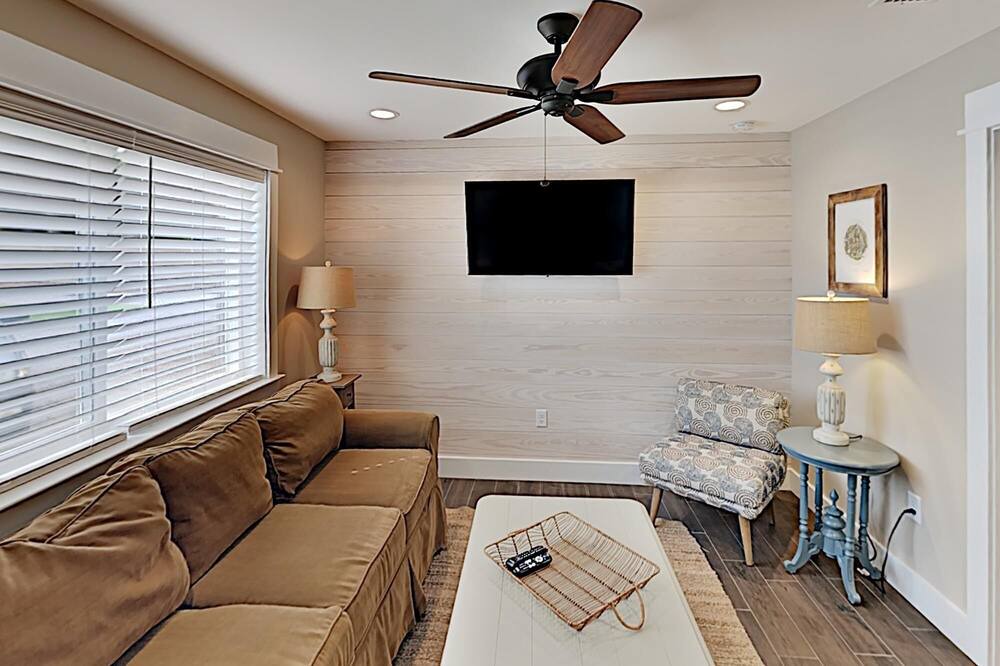 Photo of Livingroom in Destin
