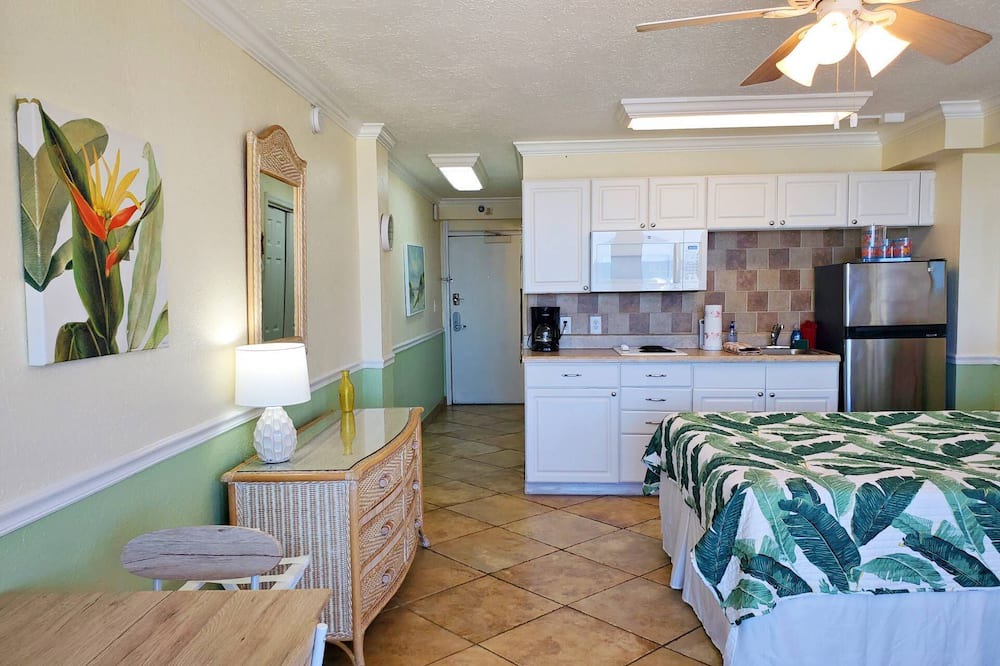 Photo of Kitchen in Lenox Park