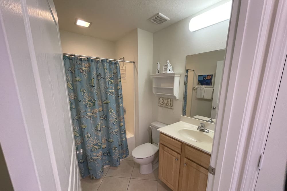 Photo of Bathroom in Waterside Village