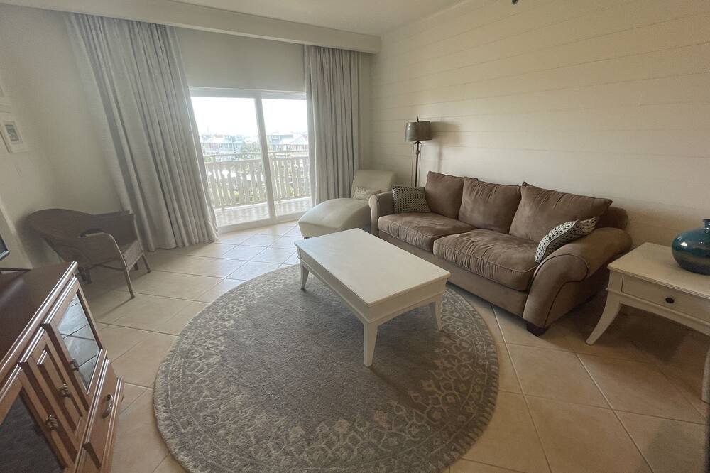 Photo of Livingroom in Waterside Village