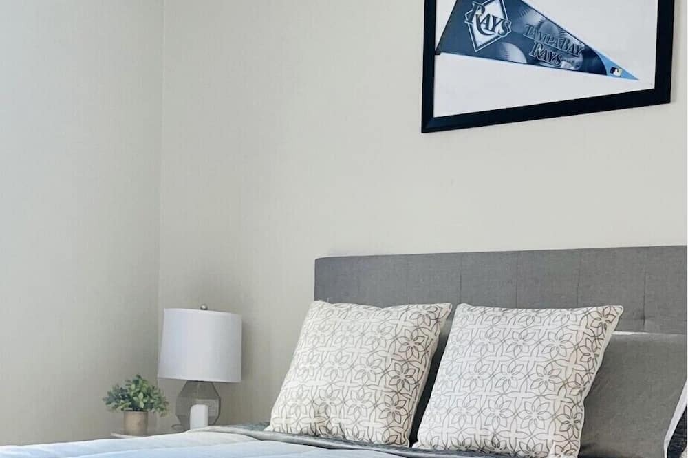 Photo of Bedroom in St. Petersburg - Clearwater