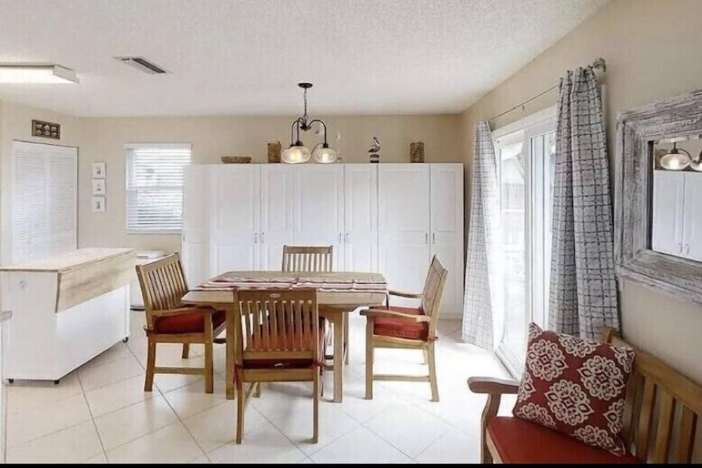 Photo of Others in Surfcrest Village