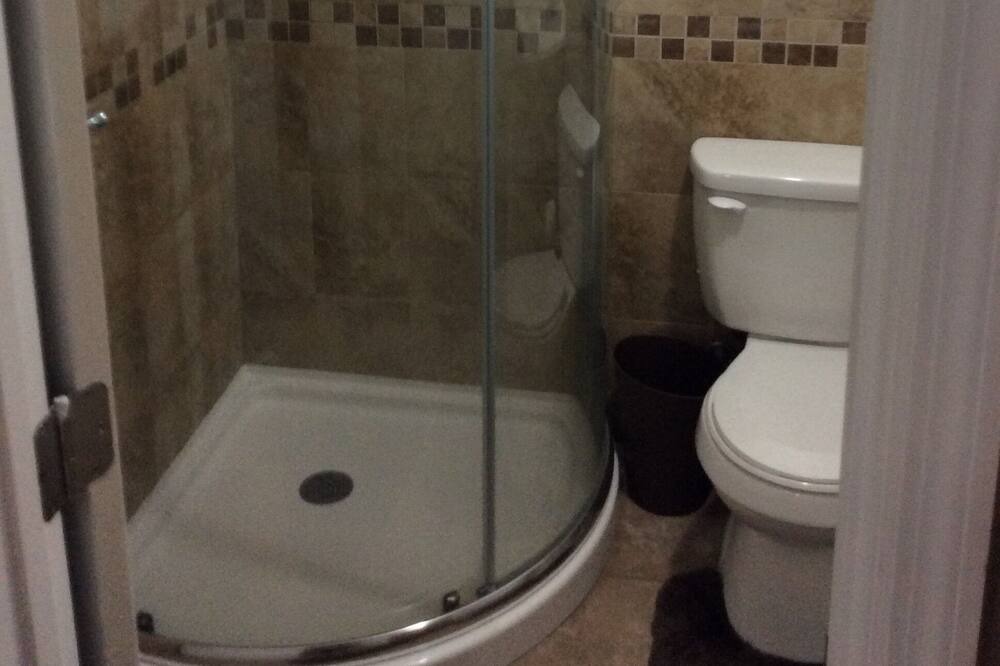 Photo of Bathroom in Lutz
