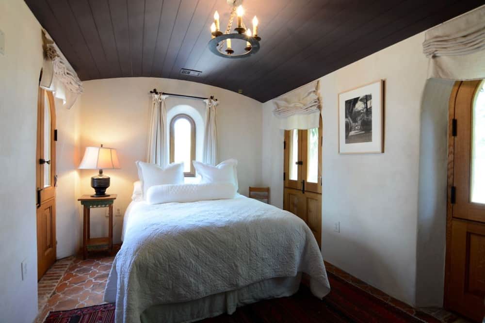 Photo of Bedroom in Sullivan's Island