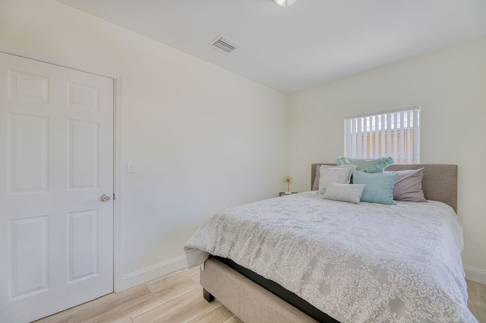 Photo of Bedroom in West Little River