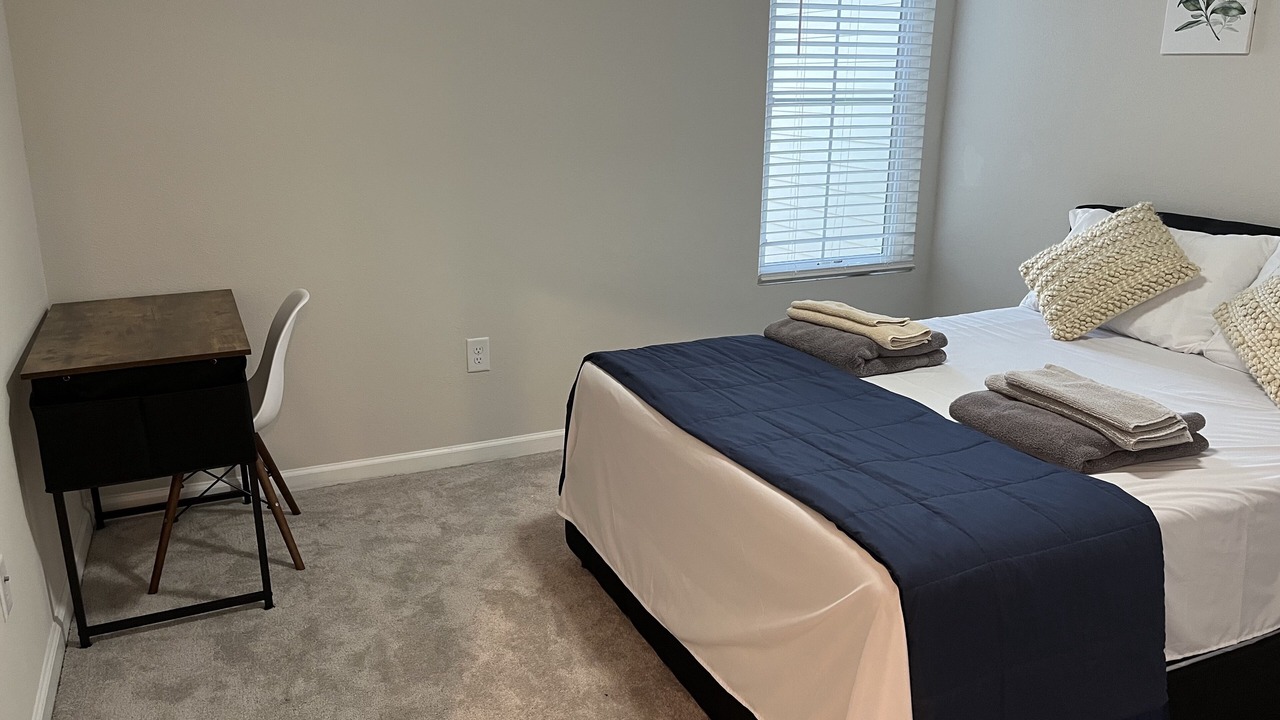 Photo of Bedroom in Seffner Community Alliance