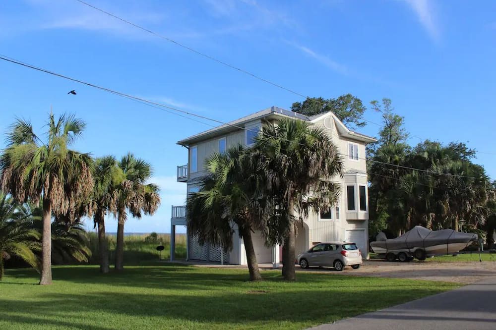 Photo of Others in Historic Downtown Apalachicola
