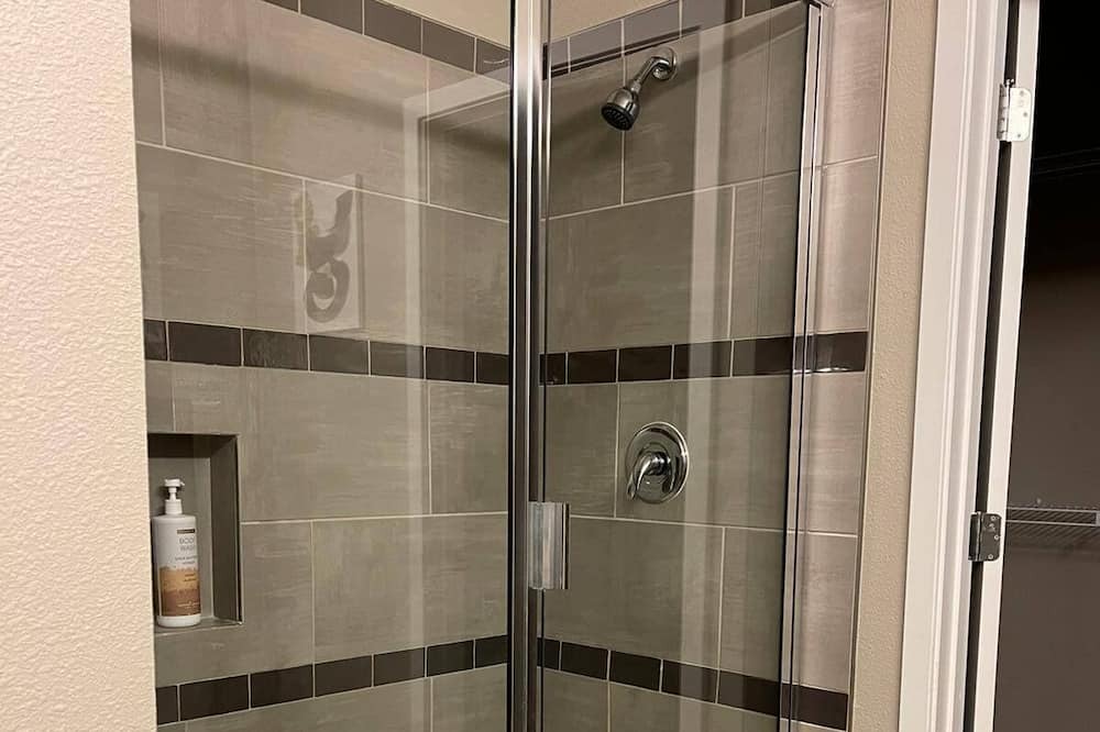 Photo of Bathroom in Baymeadows
