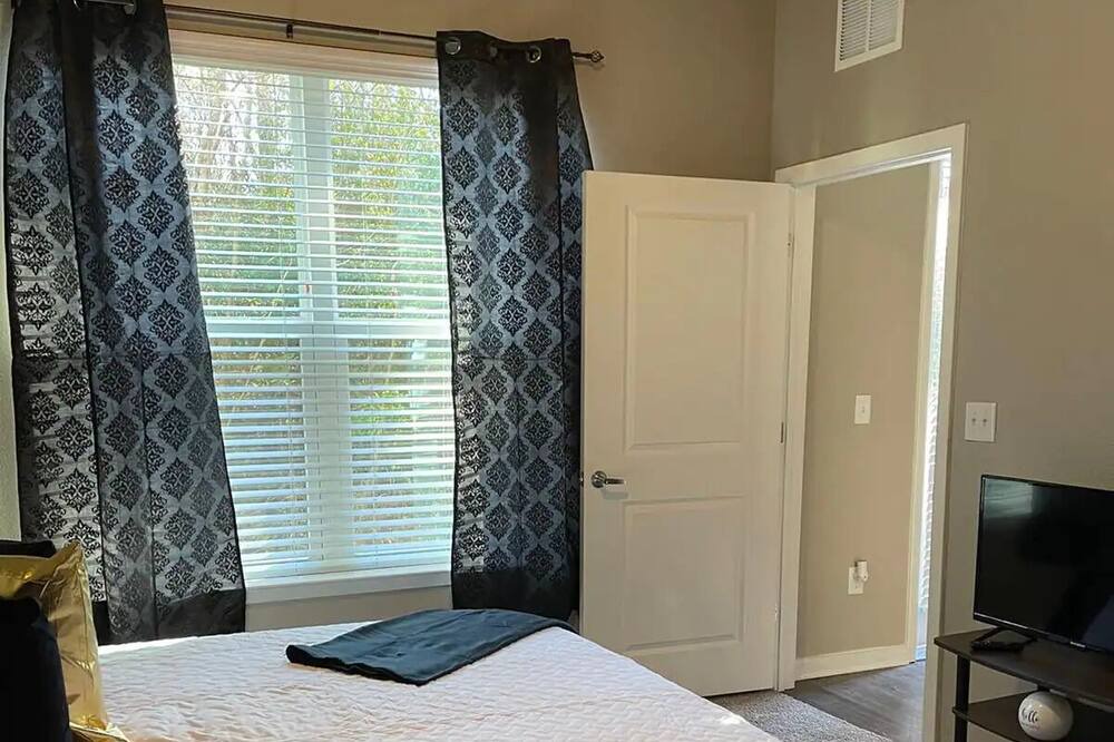 Photo of Bedroom in Baymeadows