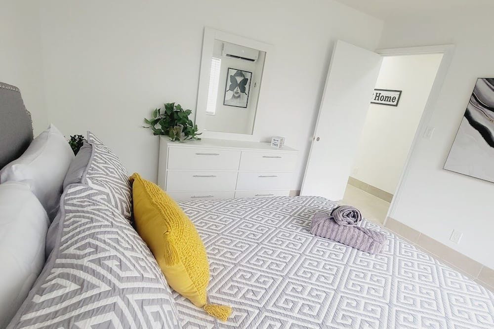 Photo of Bedroom in Sailboat Bend
