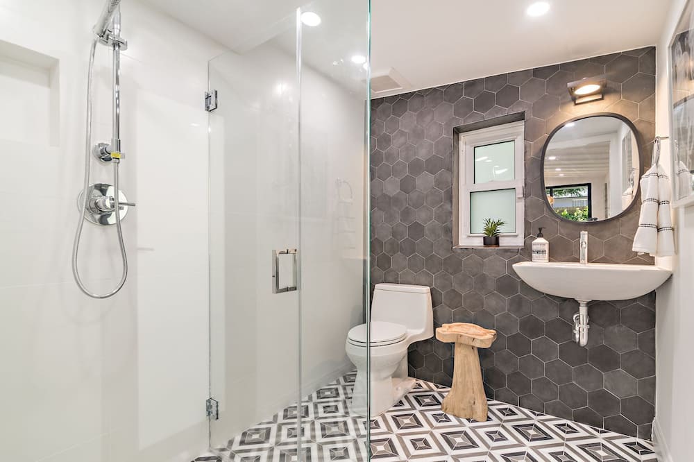 Photo of Bathroom in Southside