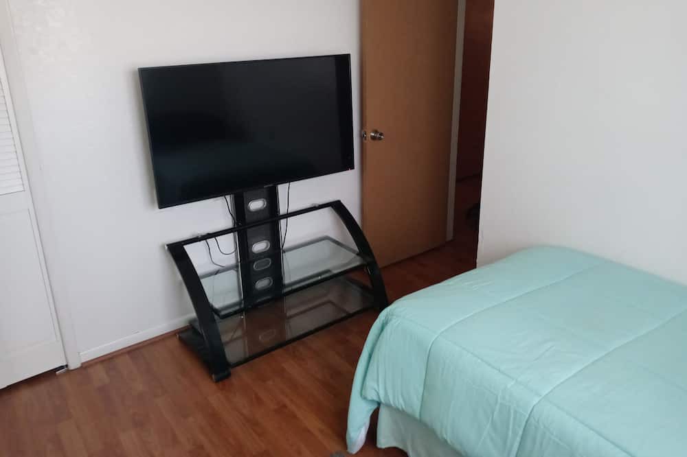 Photo of Bedroom in Pinellas Point