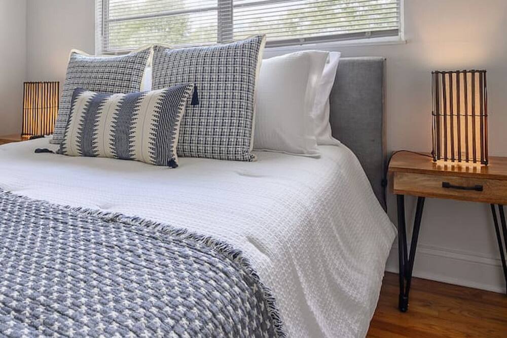 Photo of Bedroom in Riverside Heights