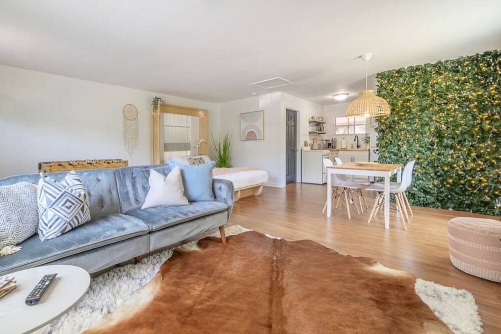 Photo of Bedroom in Riverside Heights