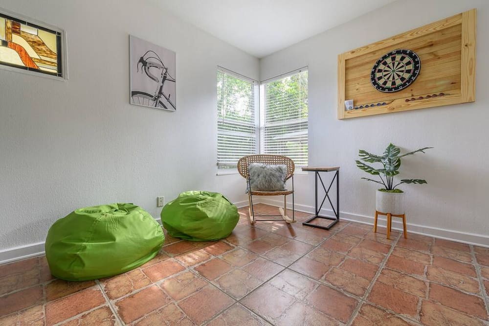 Photo of Bedroom in Riverside Heights
