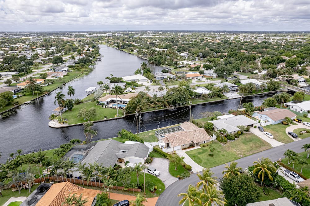 Photo of Others in Lake Clarke Shores