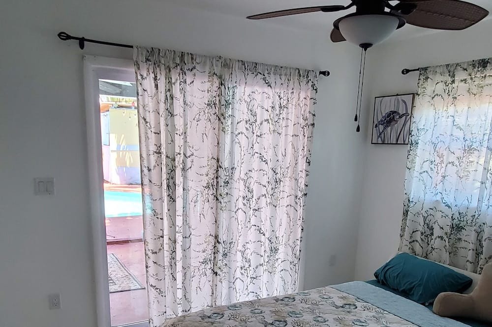 Photo of Bedroom in Sunset