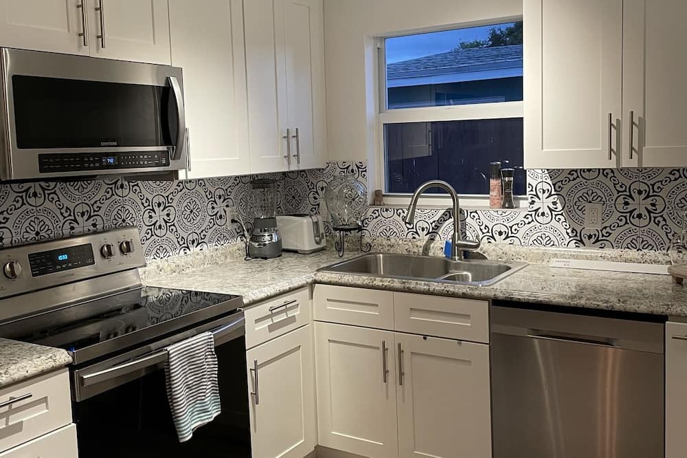 Photo of Kitchen in Sunset