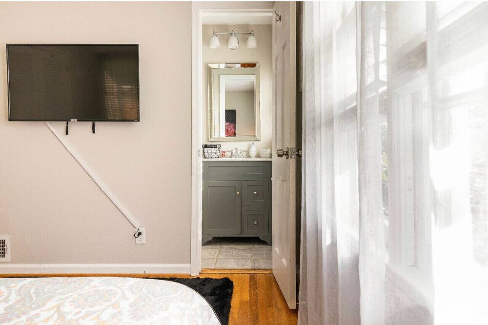 Photo of Bedroom in Atlanta