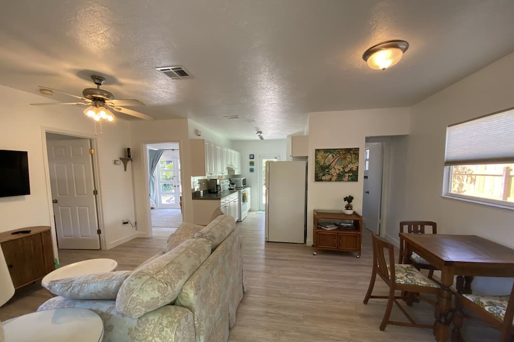 Photo of Livingroom in Alta Vista
