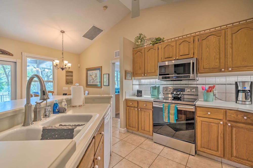 Photo of Kitchen in Bell