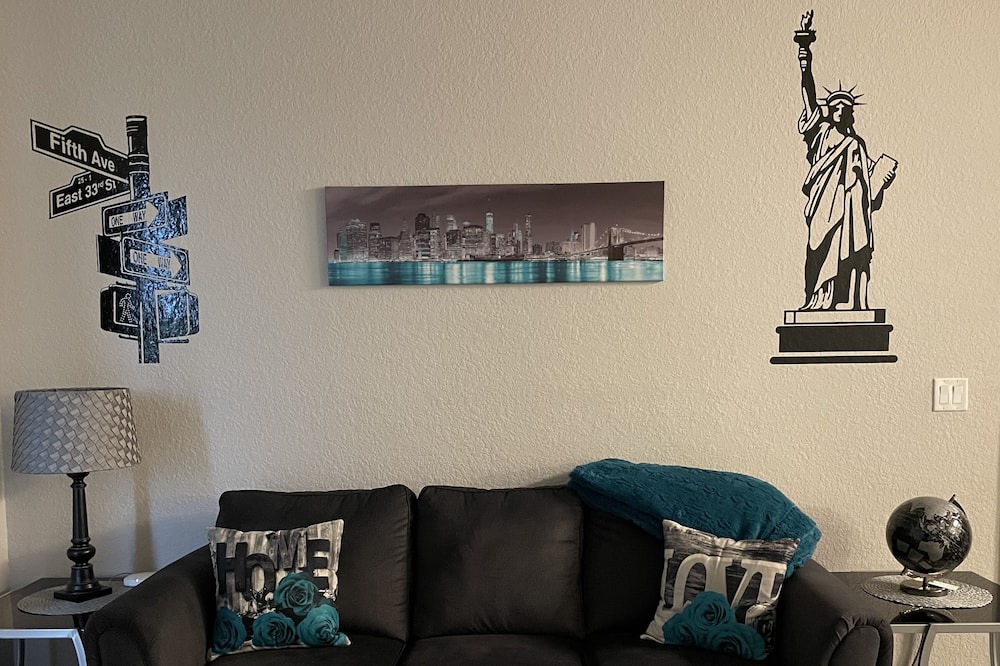 Photo of Livingroom in Daytona Beach