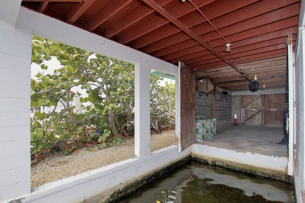 Photo of Bedroom in Indian Waterways