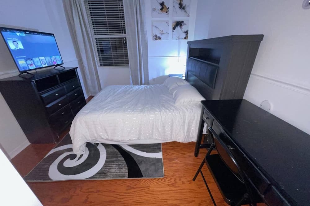 Photo of Bedroom in Wesley Chapel