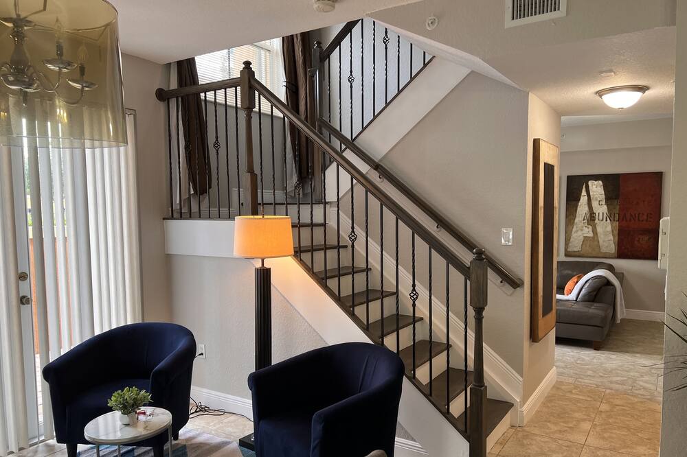 Photo of Livingroom in Pembroke Pines