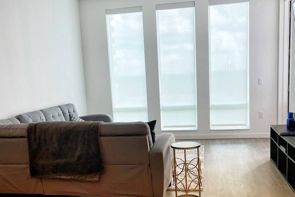 Photo of Livingroom in South Eola