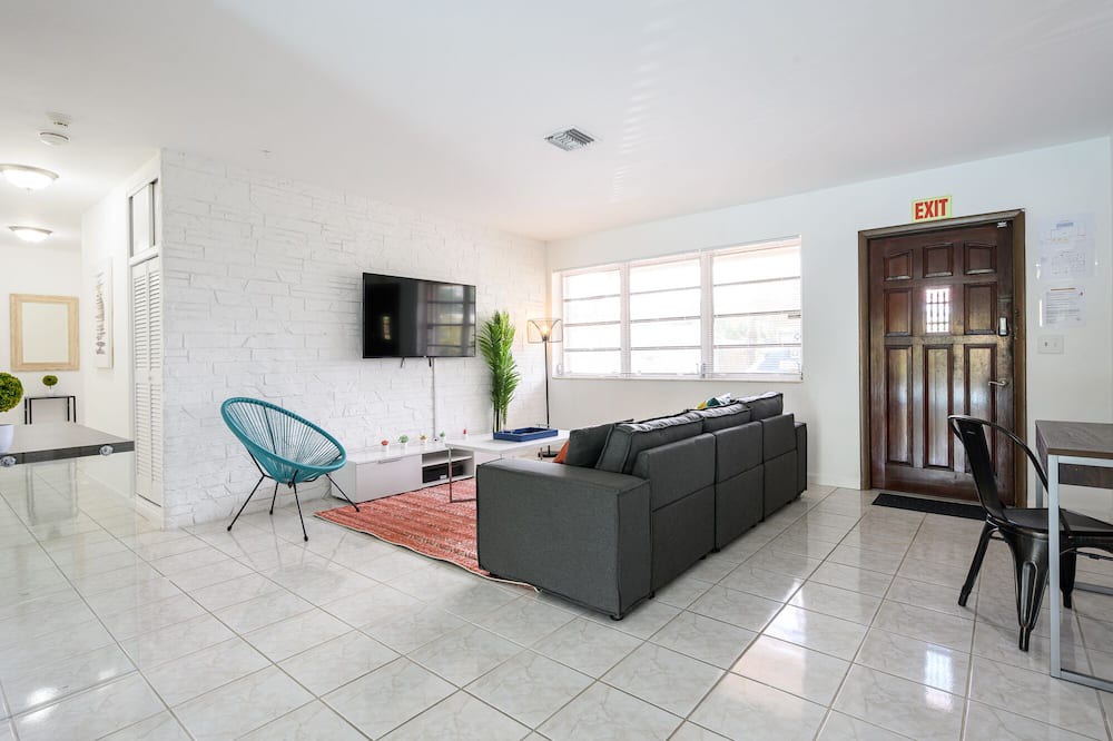 Photo of Livingroom in West Hollywood