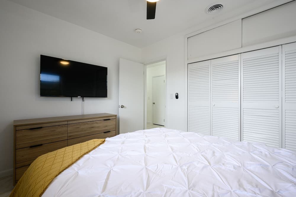 Photo of Bedroom in West Hollywood