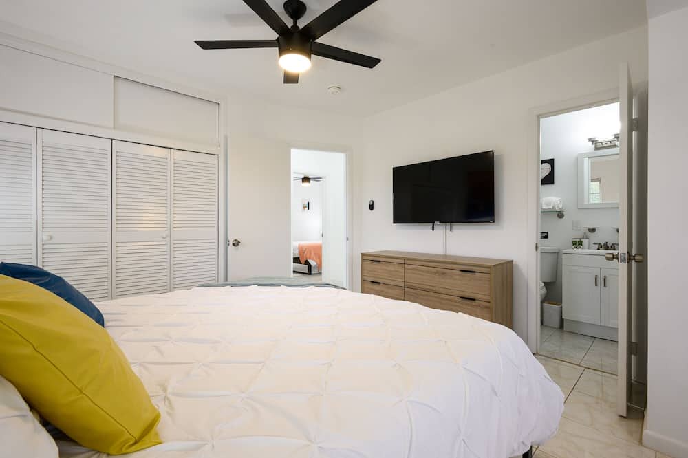 Photo of Bedroom in West Hollywood