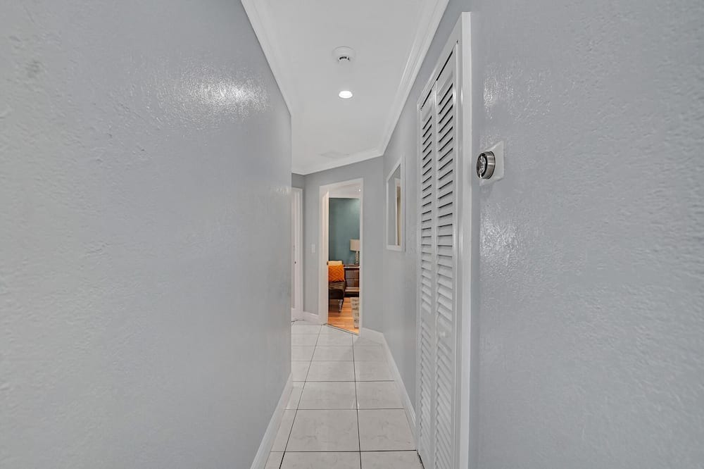 Photo of Others in Lauderhill