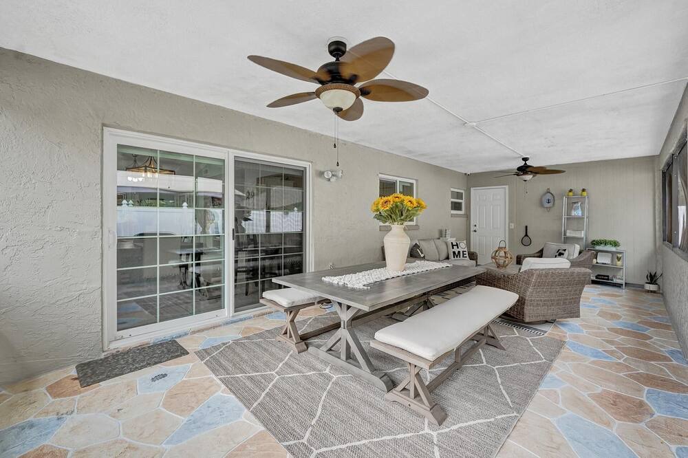 Photo of Outdoor in Lauderhill