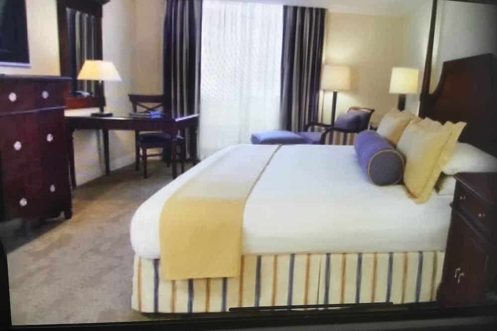 Photo of Bedroom in Weston
