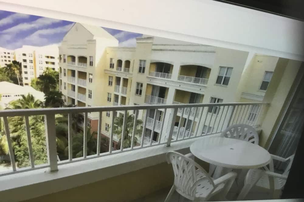 Photo of Patio Balcony in Weston
