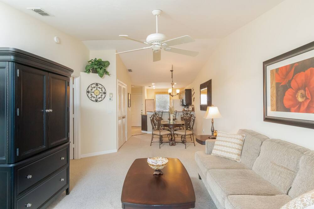 Photo of Livingroom in Hammock Bay