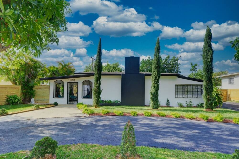 Photo of Outdoor in Ives Estates