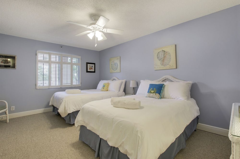 Photo of Bedroom in Jupiter Bay