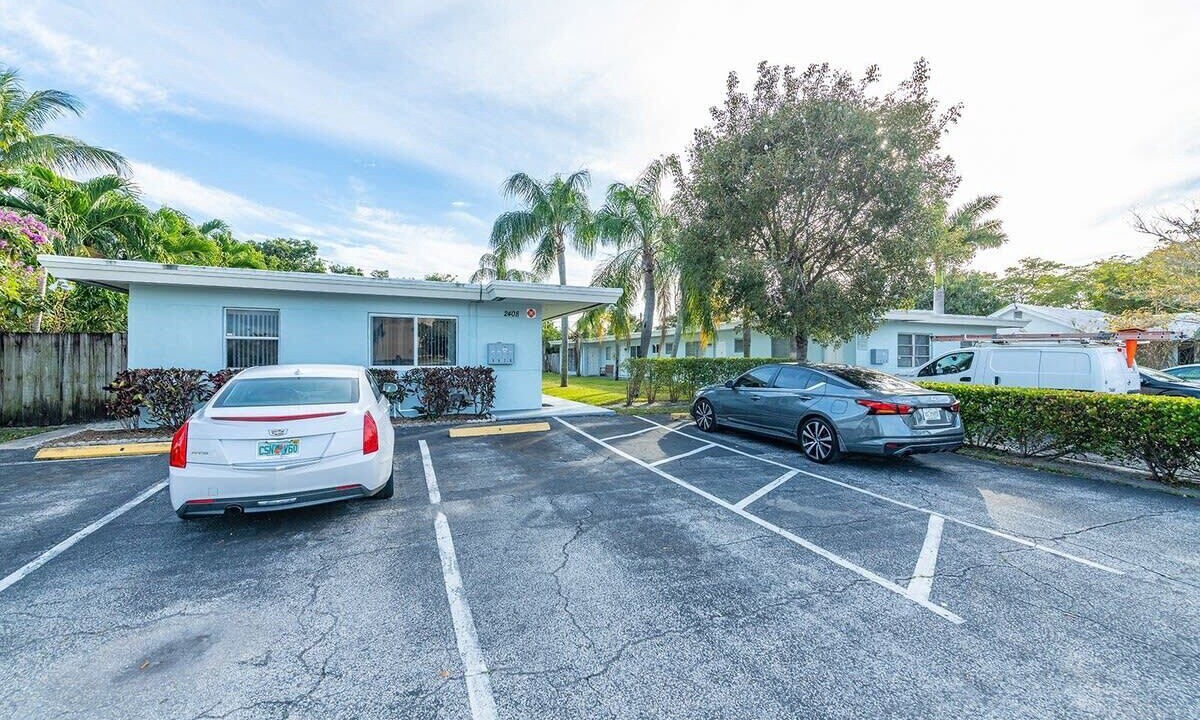 Photo of Outdoor in Santa Barbara Estates